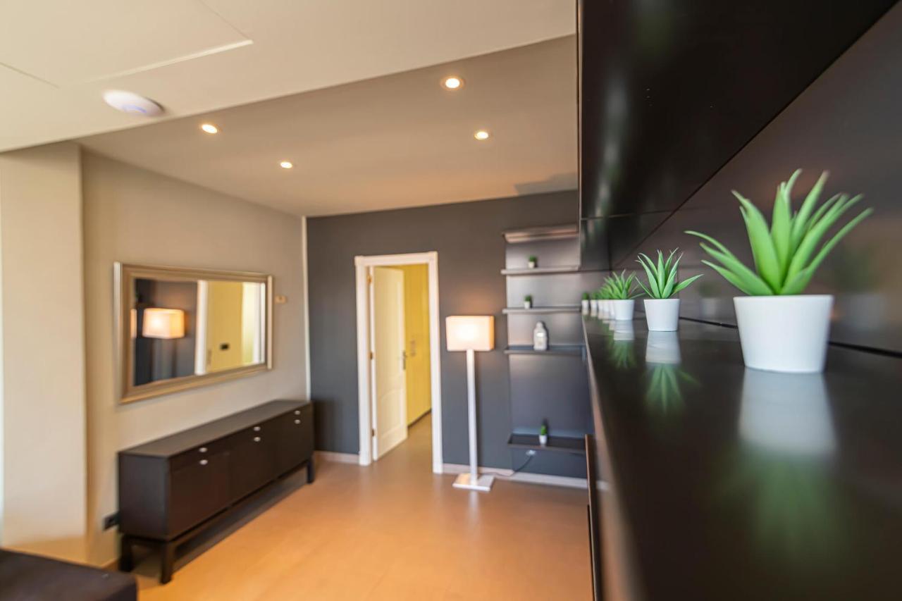 Luxury Holidays Suites, Playa De Los Cristianos Los Cristianos  Extérieur photo