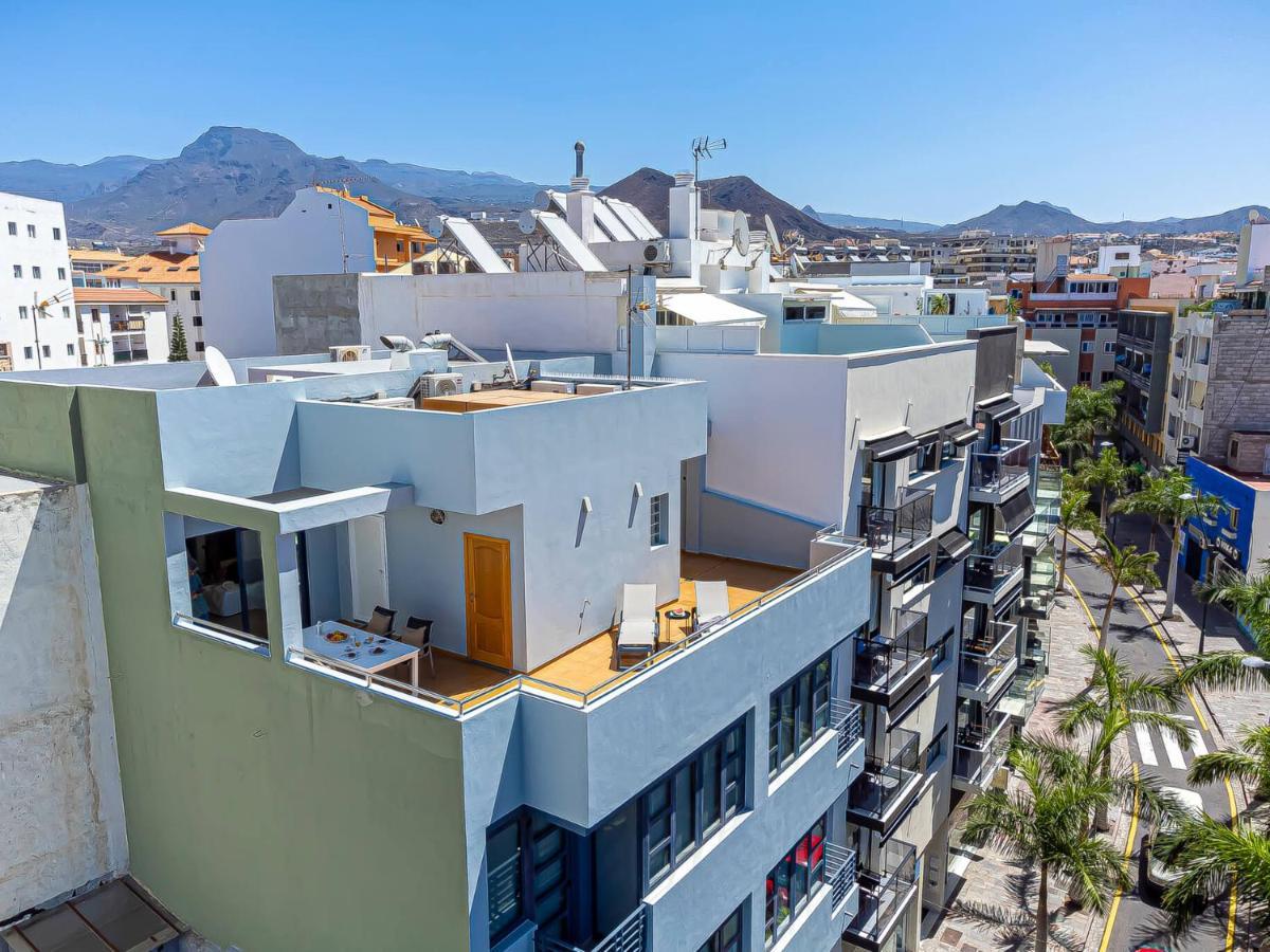 Luxury Holidays Suites, Playa De Los Cristianos Los Cristianos  Extérieur photo