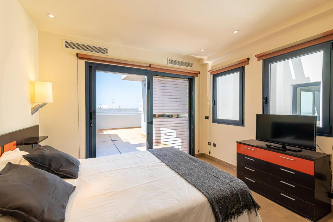 Luxury Holidays Suites, Playa De Los Cristianos Los Cristianos  Extérieur photo