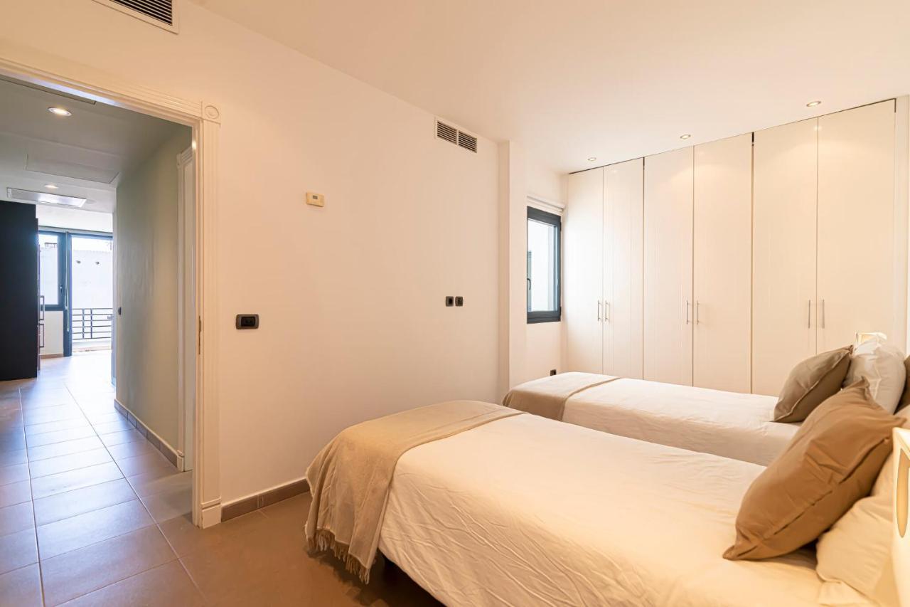 Luxury Holidays Suites, Playa De Los Cristianos Los Cristianos  Extérieur photo