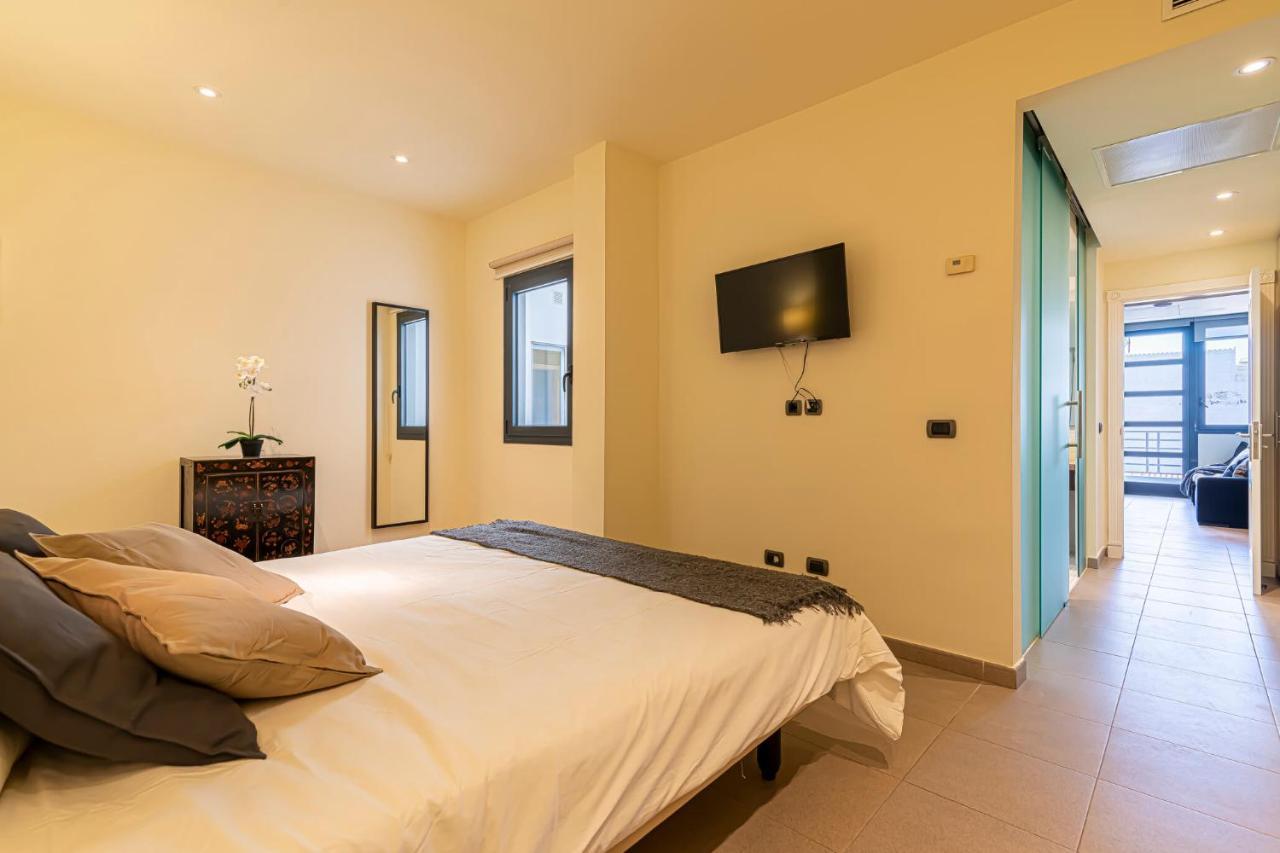 Luxury Holidays Suites, Playa De Los Cristianos Los Cristianos  Extérieur photo